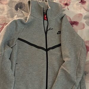 Nike Heather Gray Full-Zip Sweatshirt